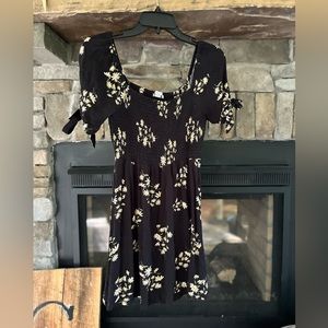 American eagle off shoulder summer dress